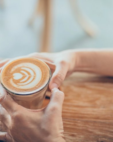 ŠTA SE DEŠAVA SA BUBREZIMA AKO SVAKOG JUTRA PIJEMO KAFU? Evo šta pokazuju nove studije