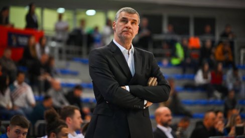 Карлик Џонс је глава ове екипе... Влада Јовановић пред меч Спартак - Партизан
