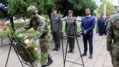 НА ДАНАШЊИ ДАН ОСЛОБОЂЕНО СМЕДЕРЕВУ У ДРУГОМ СВЕТСКОМ РАТУ: Положени венци на споменик херојима
