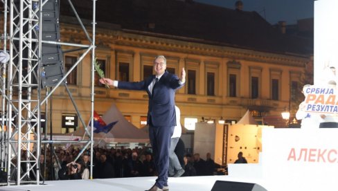 CELA SRBIJA ĆE U NEDELJU DA MIRIŠE NA RUZMARIN! Vučić otrkio zbog čega je srećan, a šta ga posebno brine