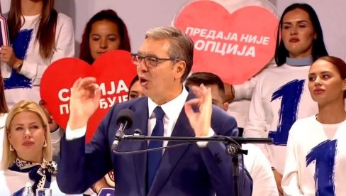 VUČIĆEVA MOĆNA PORUKA ODZVANJA NOVIM SADOM: Novi Sad je Srbija, Srpska Atina, bio je i uvek će biti! Ne damo nijedan grad, ne damo im Srbiju!