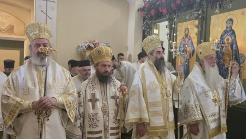 VELIKI DAN ZA SRBE U AUSTRALIJI! Patrijarh osveštao kapelu, u oltar položene mošti Svetog kralja Stefana Dečanskog (FOTO)