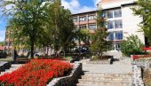 ISTORIJSKI ISKORAK: Prve dve ugradnje endoproteza kuka u KBC Kosovska Mitrovica
