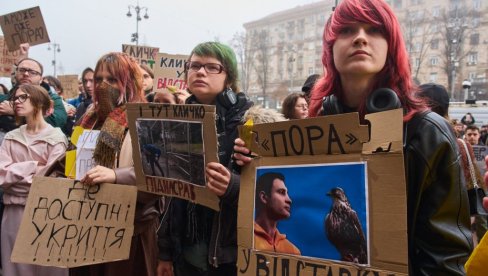 ПРОТЕСТИ И У КИЈЕВУ: Демонстранти захтевају оставку Кличка