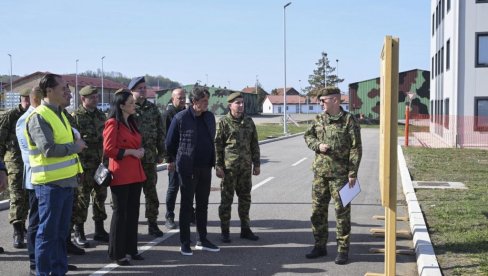 VIŠE MESTA ZA PRIPADNIKE VOJSKE SRBIJE: Počela izgradnja novih objekata za smeštaj vojnika u kasarni u Loznici