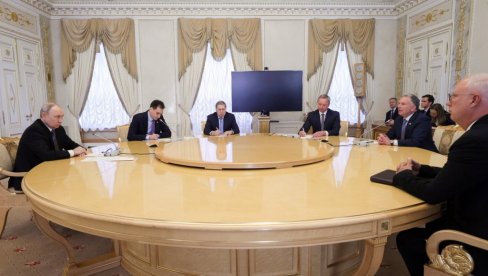 СВЕ ПРЕДЛОГЕ ВИТКОФА ЛИЧНО ЋЕ ПРОУЧИТИ И ОЦЕНИТИ ПУТИН: Кремљ после састанка у Санкт Петербургу