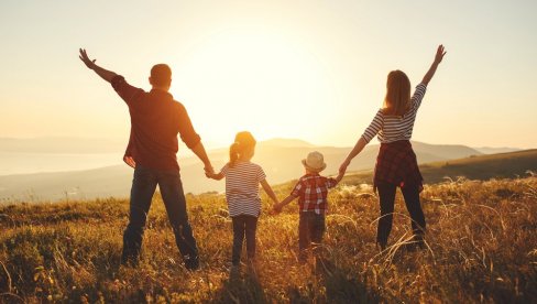 KOLIKO DECE BROJE NAJSREĆNIJE PORODICE? Evo šta je otkrila nova studija