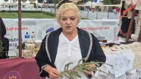 KEC U NIŠU KAO KUĆA Nišlijka: Došli smo da damo ogromnu podršku budućem premijeru Vučiću(VIDEO)