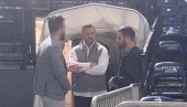 Predsednik Zvezde došao da podrži igrače, kapiten namestio ruku za derbi (VIDEO)