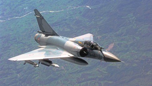 DRAMA U VAZDUHU: Francuska izgubila avion „Miraž 2000D”, piloti morali da se katapultiraju