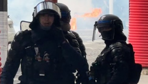 VRATILI ORUŽJE POLICIJI: U Francuskoj ponovo dozvoljeno korišćenje zaglušujućih granata