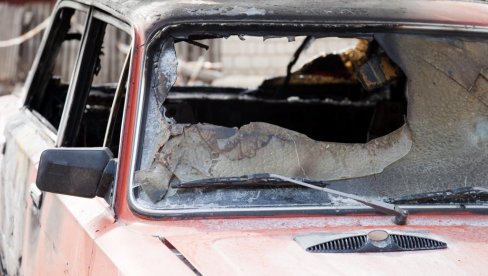 AUTO VAM IZGORI DOK JE PARKIRAN? Ko plaća štetu ako se vatra proširi sa drugog vozila