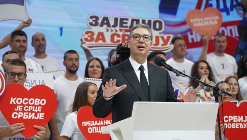 VUČIĆ OBEĆAO RAST PLATA I PENZIJA: Potrebno je da nastavimo sa rastom kakav smo imali