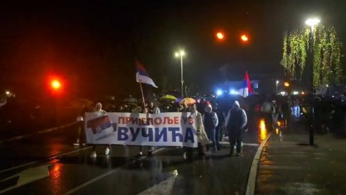 PRIJEPOLJCI ZA VUČIĆA: Skup liste ”Aleksandar Vučić - Ujedinjena Srbija”