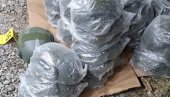 ПРОНАЂЕНЕ ИМПРОВИЗОВАНЕ БОМБЕ, ЧЕЛИЧНИ ЈЕЖЕВИ, ПАНЦИРИ...  Огласило се ВЈТ о хапшењу у Новом Саду