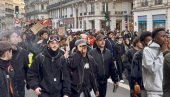 VODENI TOPOVI U NICI: Demonstracije širom Francuske