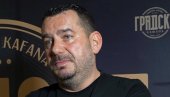 НЕЋУ КОНЦЕРТ САМО ДА БИХ УЗЕО ПАРЕ: Пеђа Меденица о животу у Бачкој Паланци, сарадњи са колегама и љубави према парфемима (ФОТО)