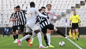 Bizarna scena u Humskoj: Pogledajte šta su igrači radili nakon meča Partizan - Čukarički (VIDEO)