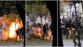 ZAPALILI POLICAJCA, NESREĆNI ČOVEK TRČI I PADA NA ZEMLJU: Horor snimci divljaštva iz Tirane (VIDEO)