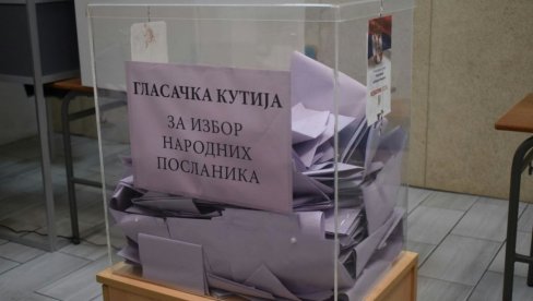 KIKINĐANI NAPUNILI GLASAČKE KUTIJE: Do 15 sati glasalo 57,6 odsto birača