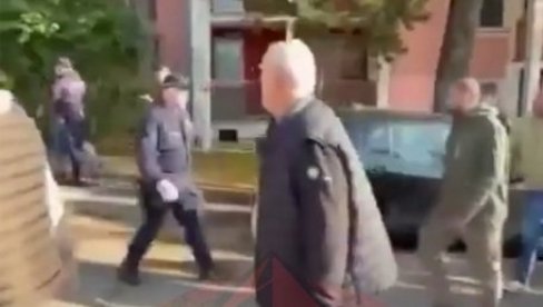 INCIDENT NA IZBORIMA: Blokaderi napali pristelice SNS u Lazarevcu