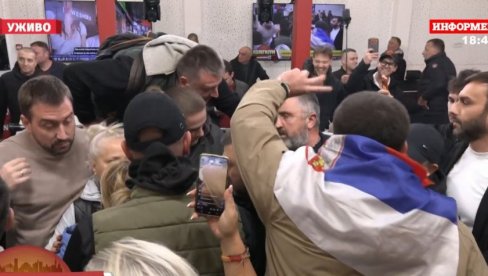 PRISTALICE STUDENTSKE LISTE UŠLI U INFORMER Vučićević pozvao Srdanovića: Molimo vas recite im da se sklone