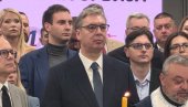 ACO SRBINE: Vučić došao na slavu SNS (VIDEO)