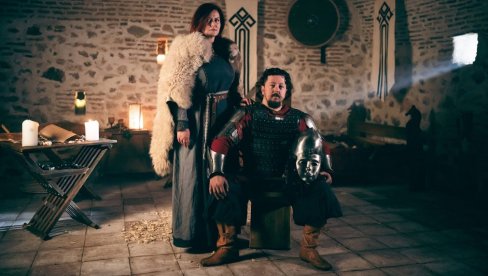 KOSTIMI PO FRESKAMA SKROJENI: Nišlijka Marija Jovanović šije odeću za princeze i vitezove (FOTO)