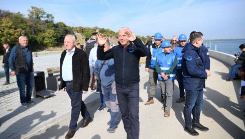 SRBIJAVODE: Grupa građana upala u naše prostorije, maltretali direktora i zaposlene