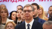 ВУЧИЋ СЕ СУТРА ОБРАЋА ИЗ СЕДИШТА СНС У 11 САТИ: Одговориће на блокадерске неистине и лажи британског Тајмса