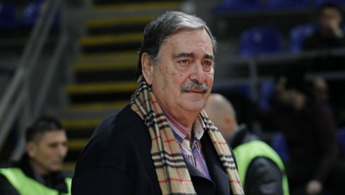 Đurović grmi: „Čestitao bih Teodosiću već sada!“ Zvezda dobila pojačanje koje menja sve!