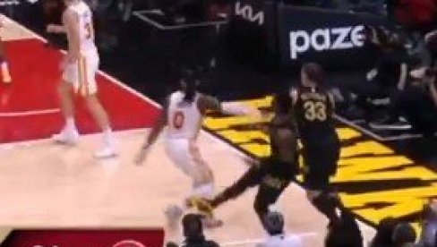 Neviđena scena u NBA ligi: Hrvat ostao u šoku, saigrač mu ukrao loptu (VIDEO)