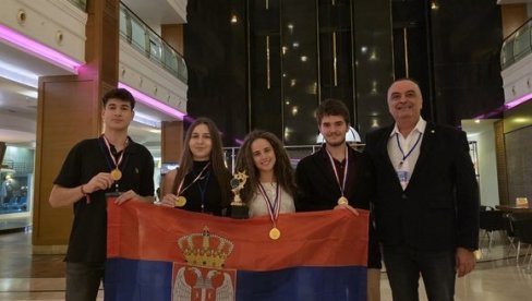 VRAĆAMO SE SA PET ZLATNIH MEDALJA: Veliki uspeh učenika Matematičke gimanazije na početku nove takmičarske sezone