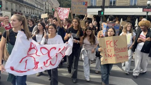 PRESTAJU RASPUSTI, ĐACI NASTAVLJAJU PROTEST: Uzavrelo u Francuskoj