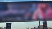 СКАНДАЛ У ЕГИПТУ! Хакери преузели огроман билборд на ауто-путу и пустили порнографски снимак