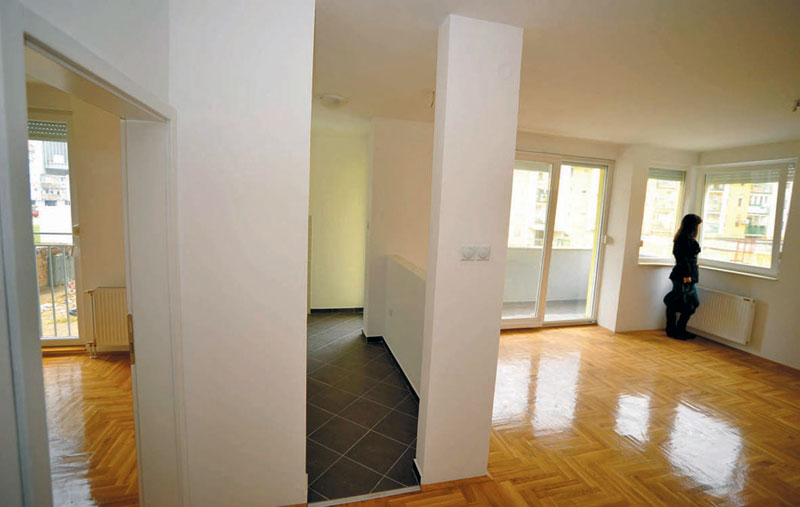 Првих 483 агента за некретнине добило лиценце