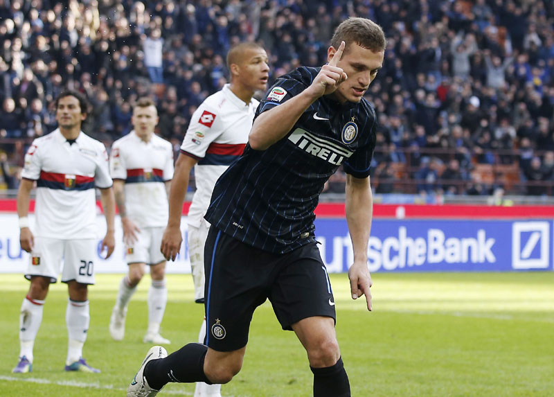 Газета дело спорт: Видић нигде не иде из Интера