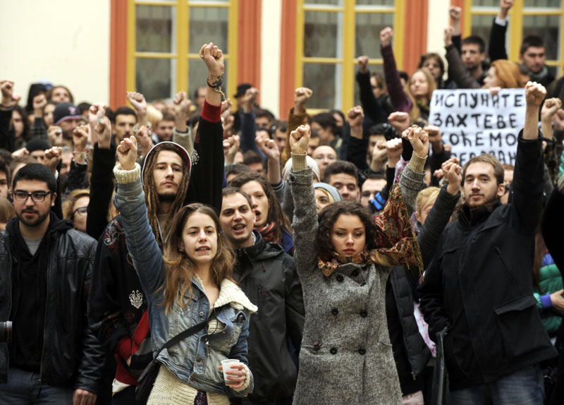 Београд: Студенти иду у затвор због блокаде Филозофског?