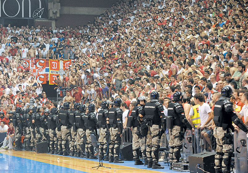 И специјалци у приправности пред долазак Галатасараја