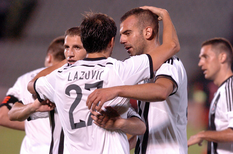 Шкулетић и Лазовић пола Партизановог тима