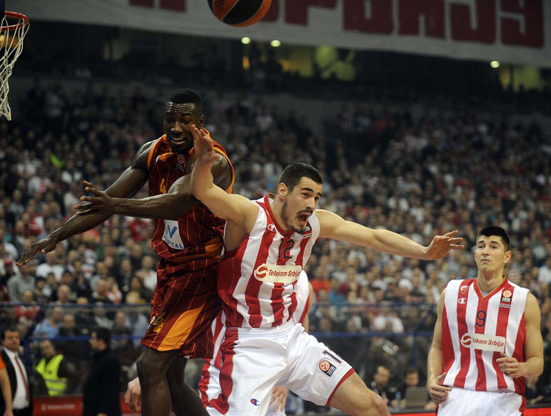 Галатасарај срушио Звезду у крцатој Арени