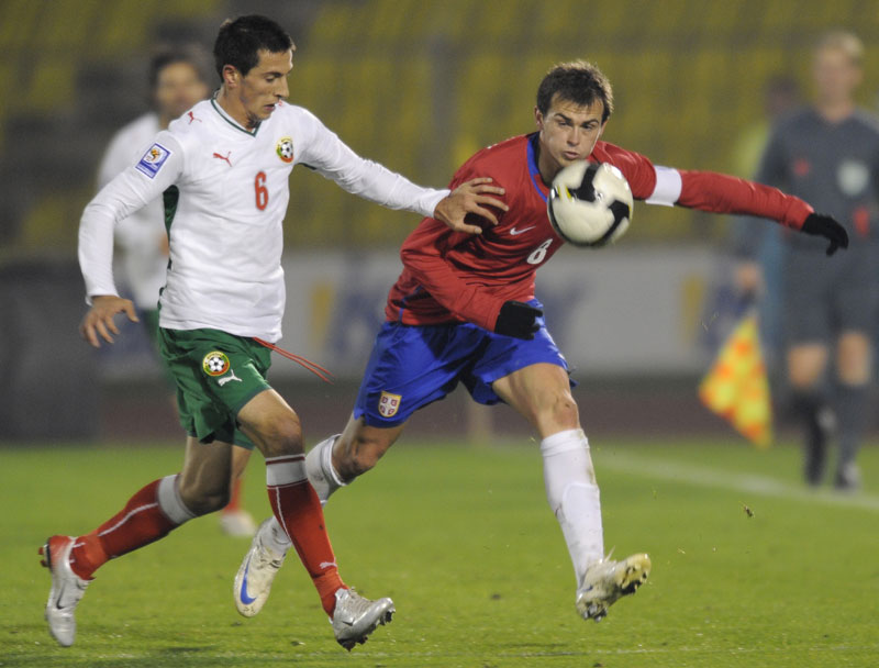 Лазовић “доводи” Манолева у  Хумску