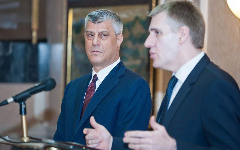 Тачи Албанцима у Црној Гори обећао уџбенике на албанском, Срби ћуте