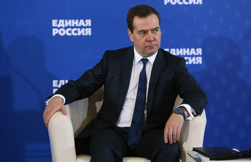 Медведев: Русија одустала од Јужног тока из правних разлога