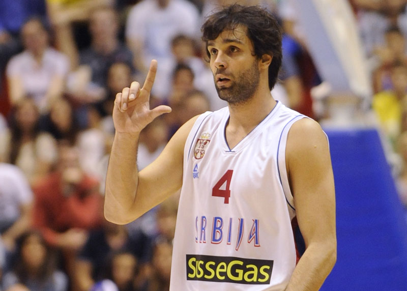 ВИДЕО: Американци уче децу како да играју попут Теодосића