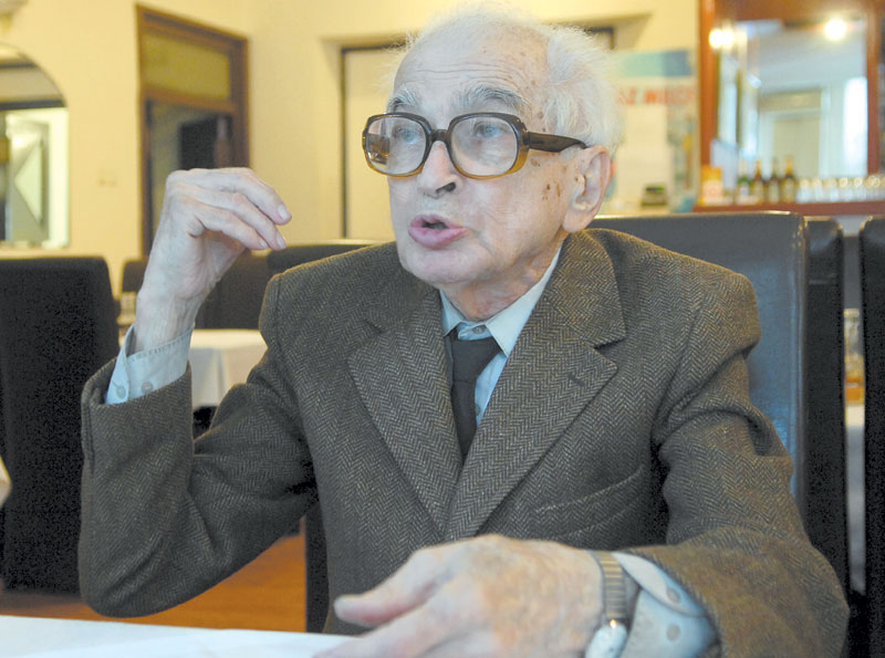 Србин који се не слаже са Ајнштајном