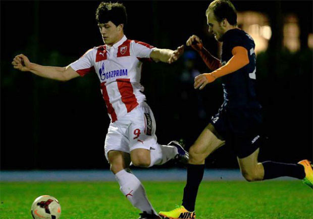 “Спорт”: Ајакс и Тотенхем лове Јовића