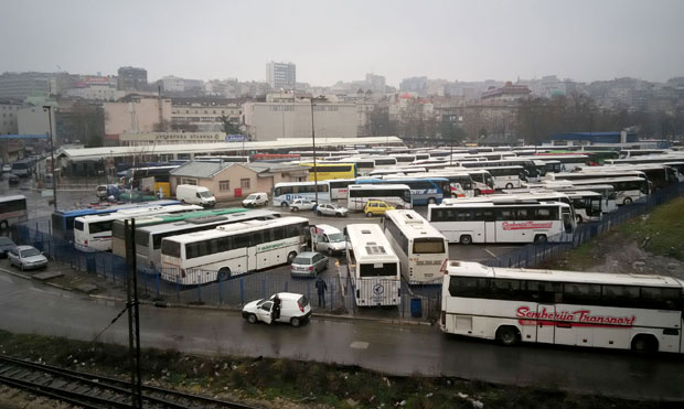 Београд: Станицу Ласте руше и селе код новобеоградског Бувљака!