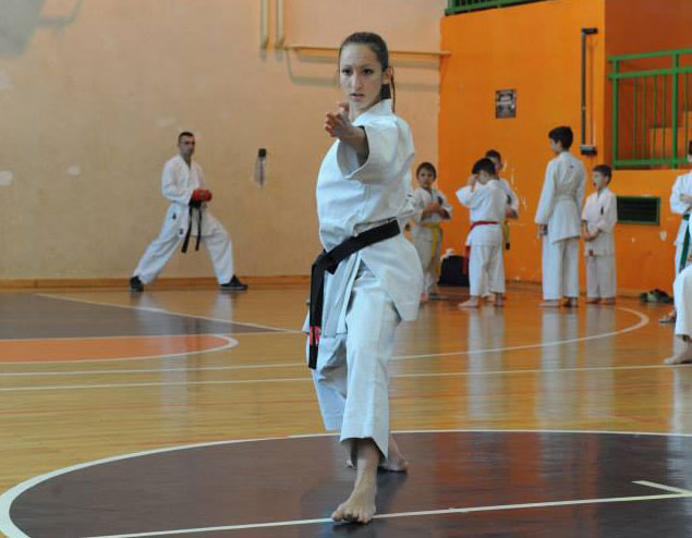 Ниже успехе без сале и пара