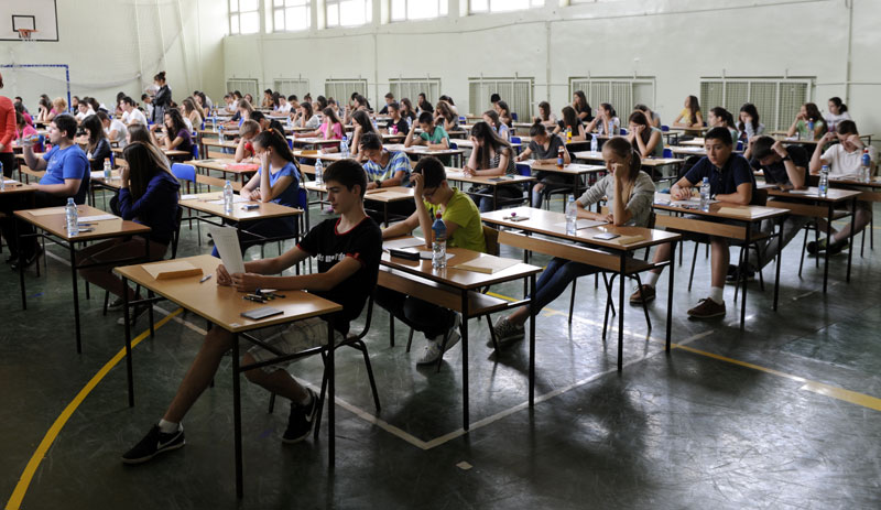 Тежи упис у средње школе